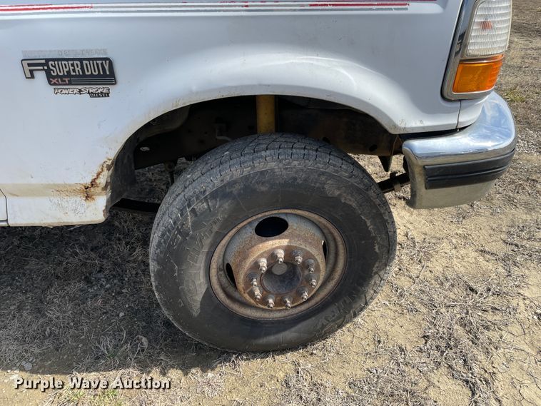 image for item HX9832 1995 Ford F450 Super Duty  rollback truck