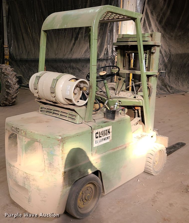 image for item IA9277 Clark C500-50  forklift