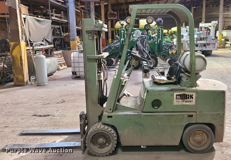 image for item IA9277 Clark C500-50  forklift