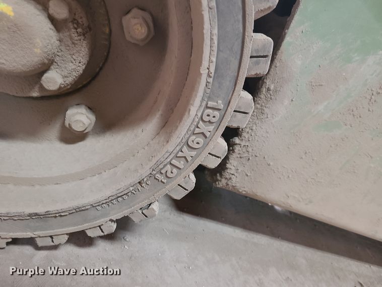 image for item IA9277 Clark C500-50  forklift