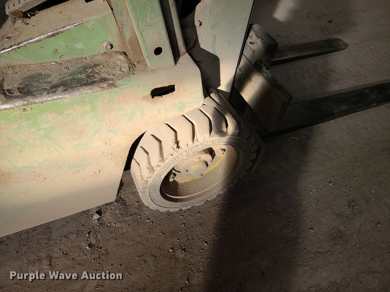 image for item IA9277 Clark C500-50  forklift