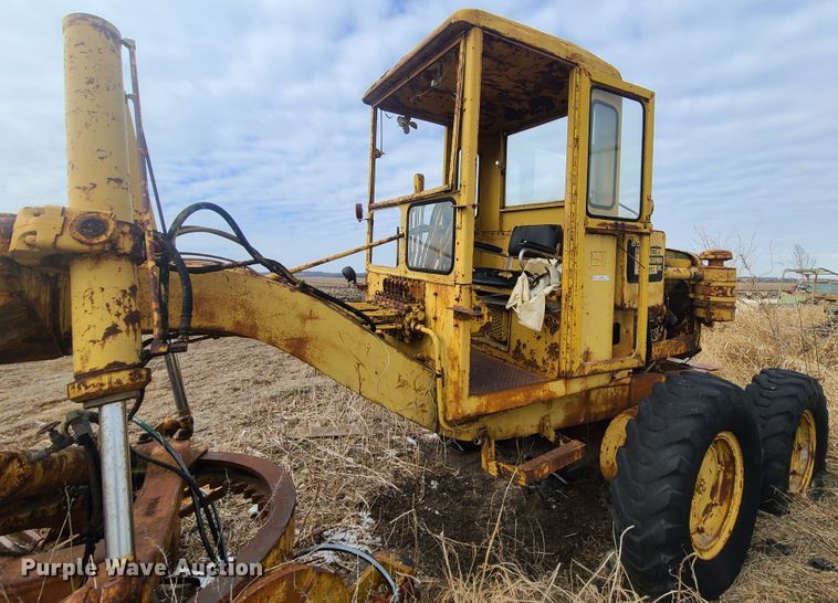 image for item IA9286 Huber Warco 10DG  rigid frame motor grader