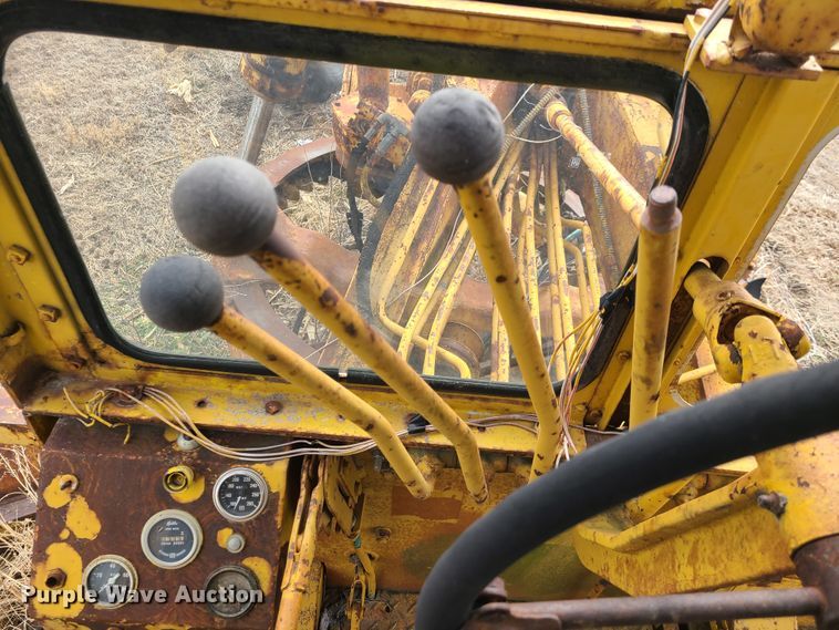 image for item IA9286 Huber Warco 10DG  rigid frame motor grader