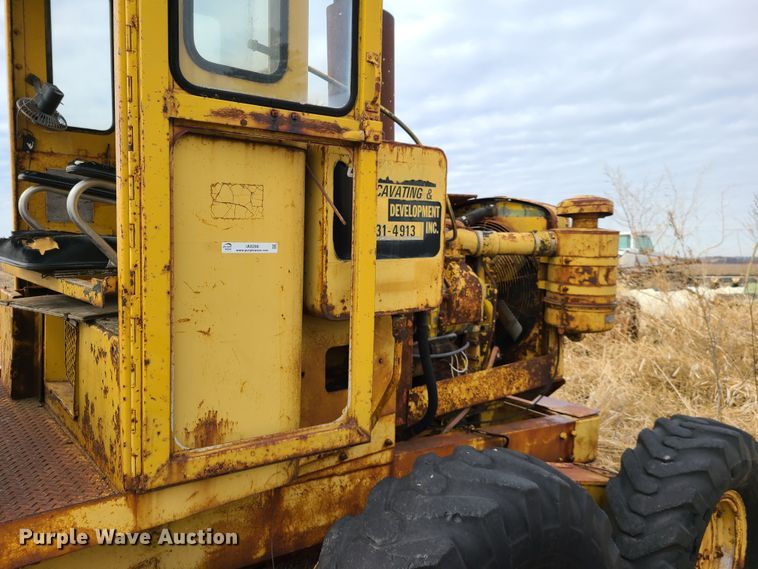 image for item IA9286 Huber Warco 10DG  rigid frame motor grader