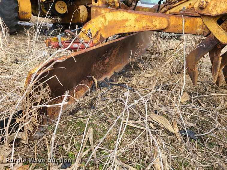 image for item IA9286 Huber Warco 10DG  rigid frame motor grader