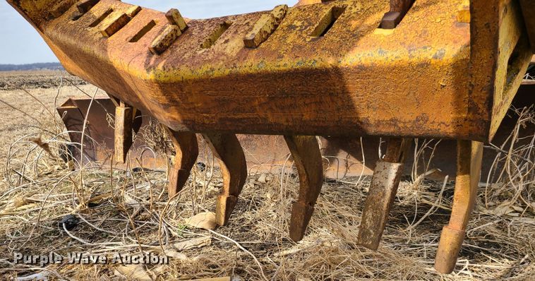 image for item IA9286 Huber Warco 10DG  rigid frame motor grader