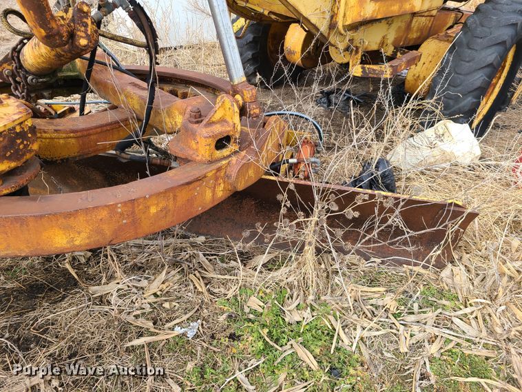 image for item IA9286 Huber Warco 10DG  rigid frame motor grader