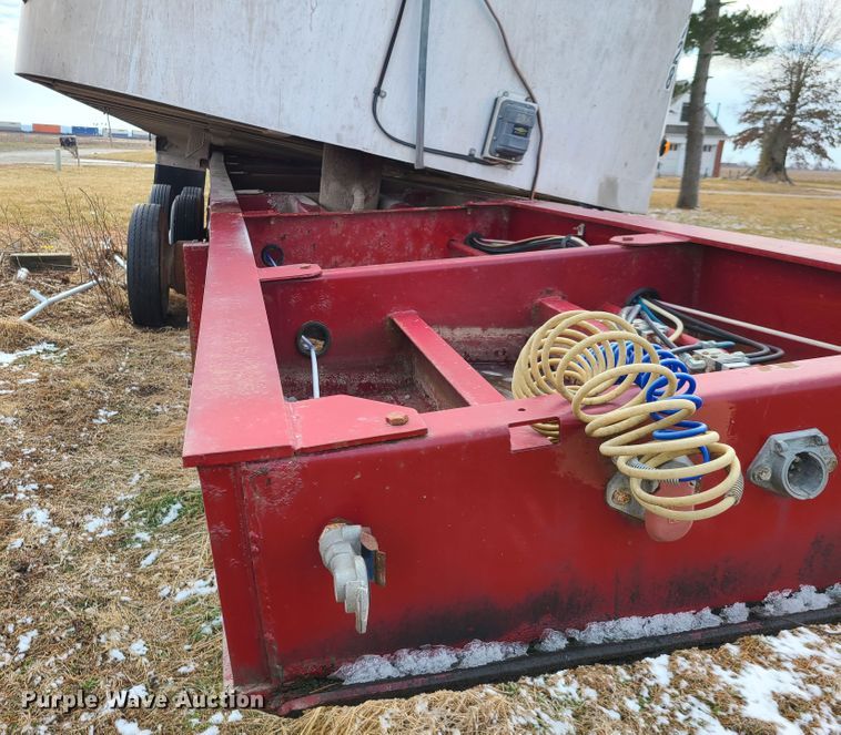 image for item IA9288 2006 Warren WRDT2430 end dump trailer