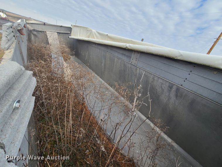 image for item IA9288 2006 Warren WRDT2430 end dump trailer