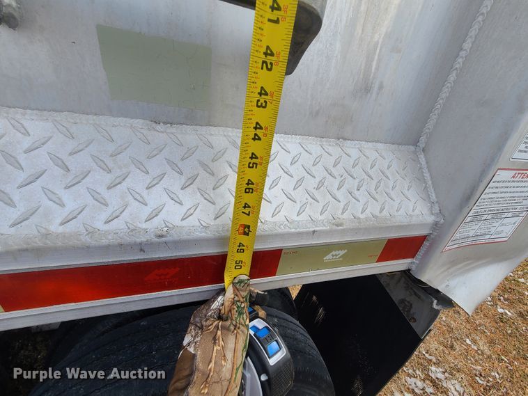 image for item IA9288 2006 Warren WRDT2430 end dump trailer