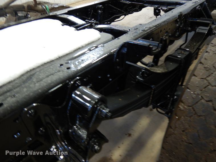 image for item IA9416 2005 Ford F550  truck cab and chassis