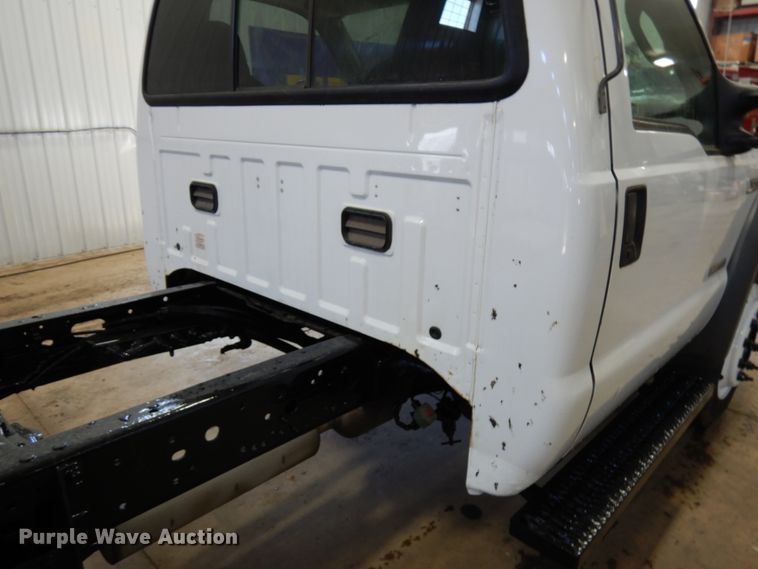 image for item IA9416 2005 Ford F550  truck cab and chassis