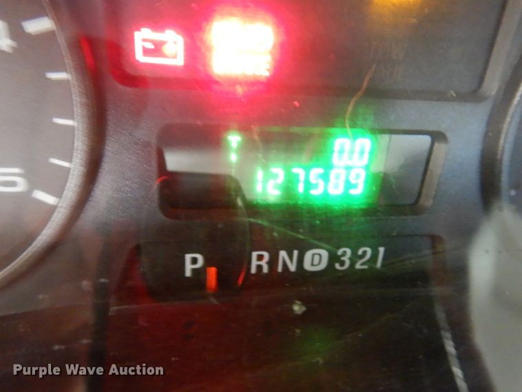 image for item IA9416 2005 Ford F550  truck cab and chassis