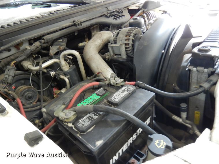 image for item IA9416 2005 Ford F550  truck cab and chassis