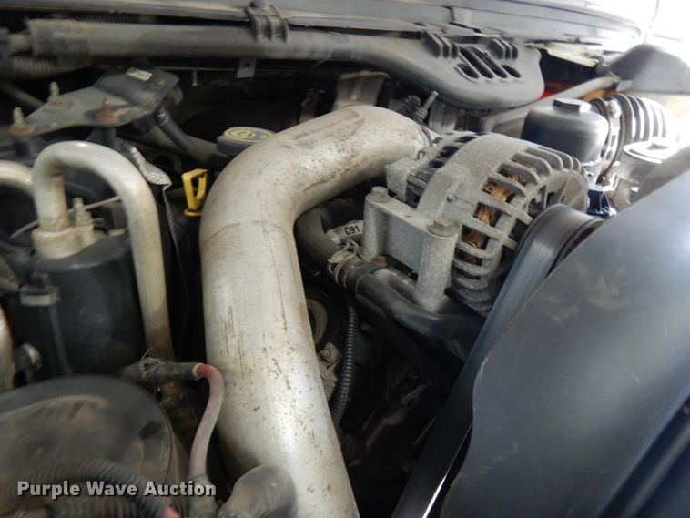 image for item IA9416 2005 Ford F550  truck cab and chassis