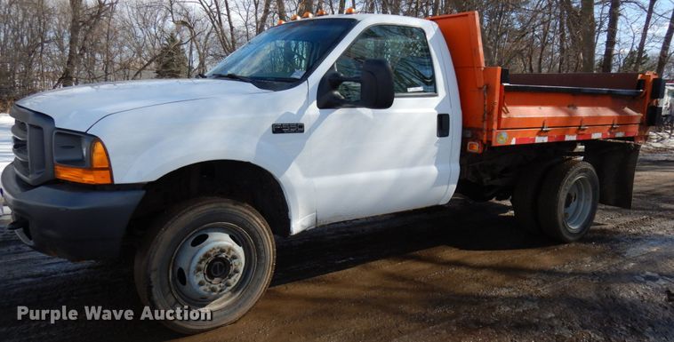 image for item IA9421 2001 Ford F550 Super Duty  dump truck