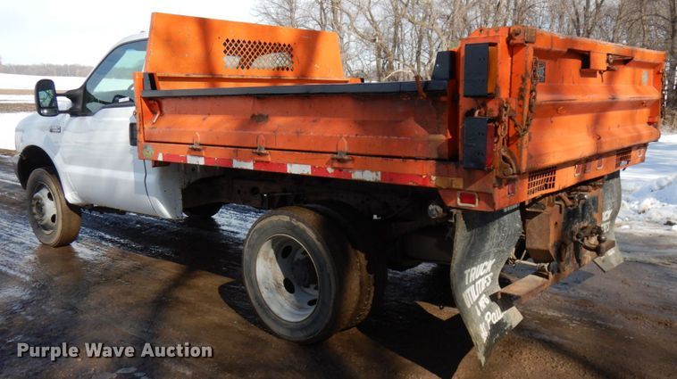 image for item IA9421 2001 Ford F550 Super Duty  dump truck