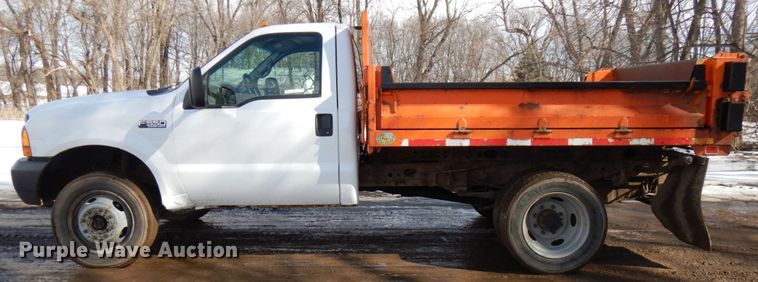 image for item IA9421 2001 Ford F550 Super Duty  dump truck