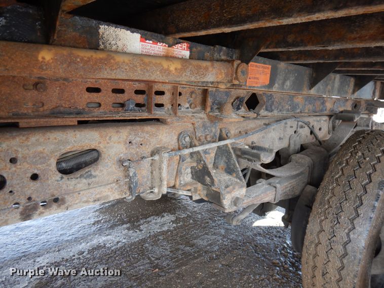 image for item IA9421 2001 Ford F550 Super Duty  dump truck