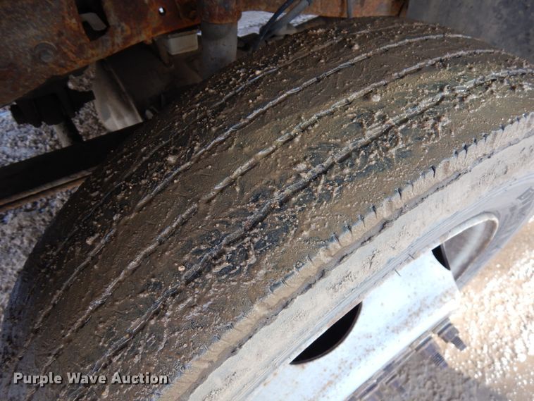 image for item IA9421 2001 Ford F550 Super Duty  dump truck