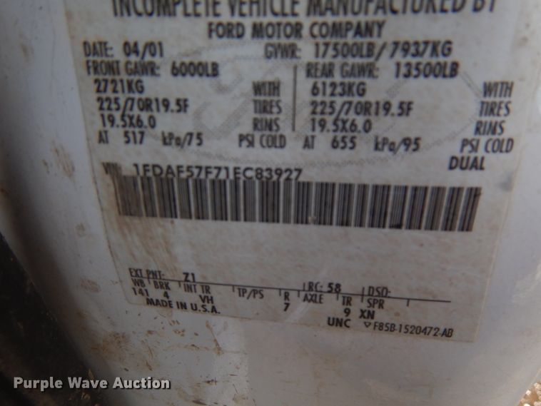 image for item IA9421 2001 Ford F550 Super Duty  dump truck