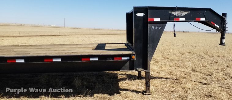 image for item IP9083 2003 H&H  equipment trailer