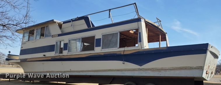 image for item IX9006 1973 Nautaline  houseboat