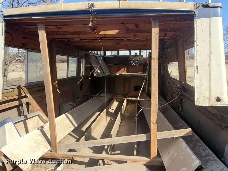 image for item IX9006 1973 Nautaline  houseboat