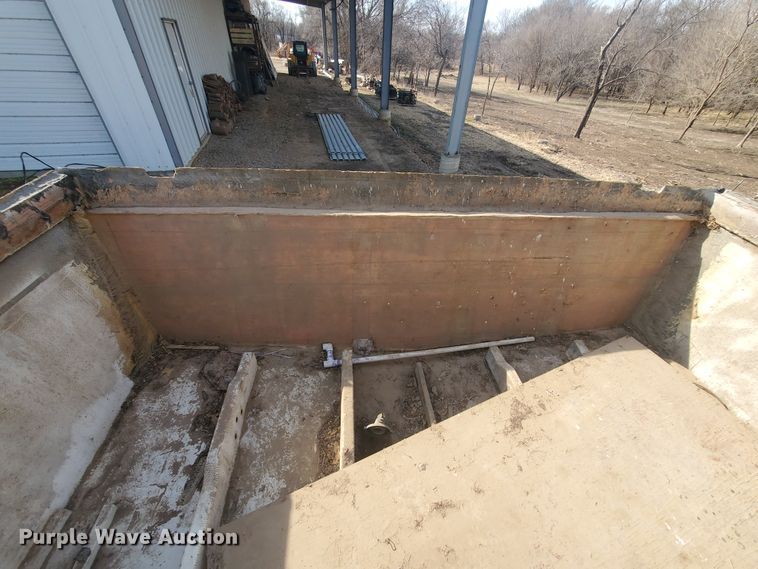 image for item IX9006 1973 Nautaline  houseboat