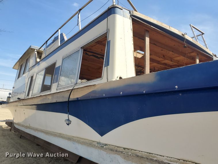 image for item IX9006 1973 Nautaline  houseboat