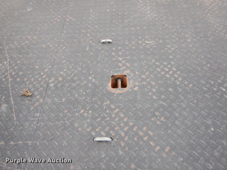 image for item IX9337 Flatbed