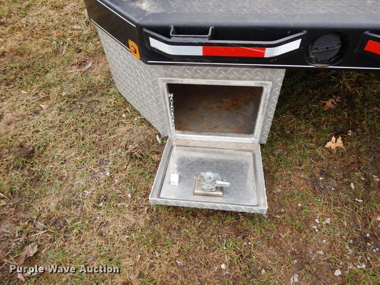 image for item IX9337 Flatbed