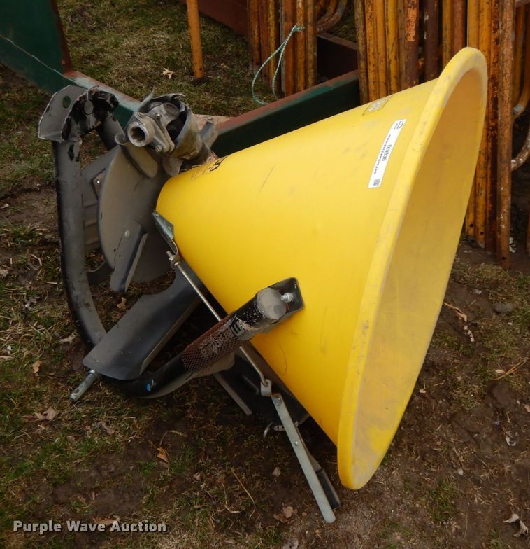 image for item IX9338 Cosmo spreader