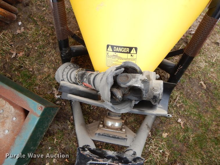 image for item IX9338 Cosmo spreader