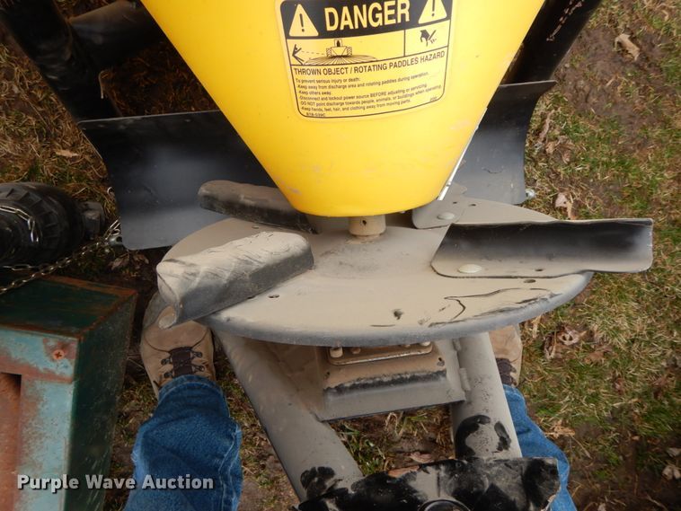 image for item IX9338 Cosmo spreader