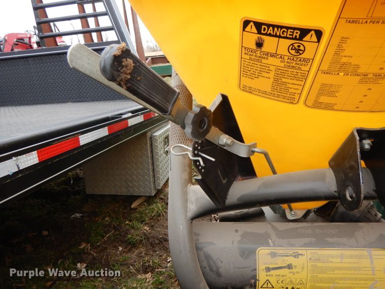 image for item IX9338 Cosmo spreader