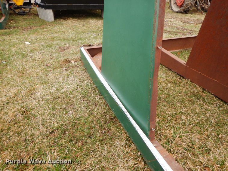 image for item IX9340 (3) metal racks