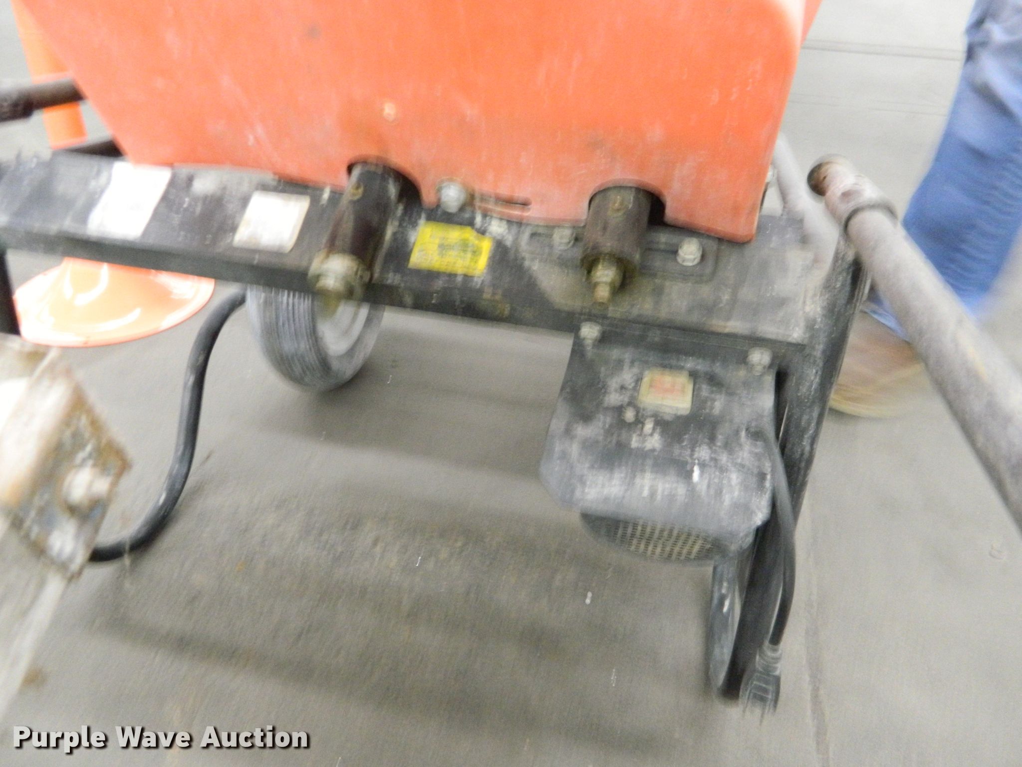 Concrete equipment in Salina, KS Item GQ9471 sold Purple Wave