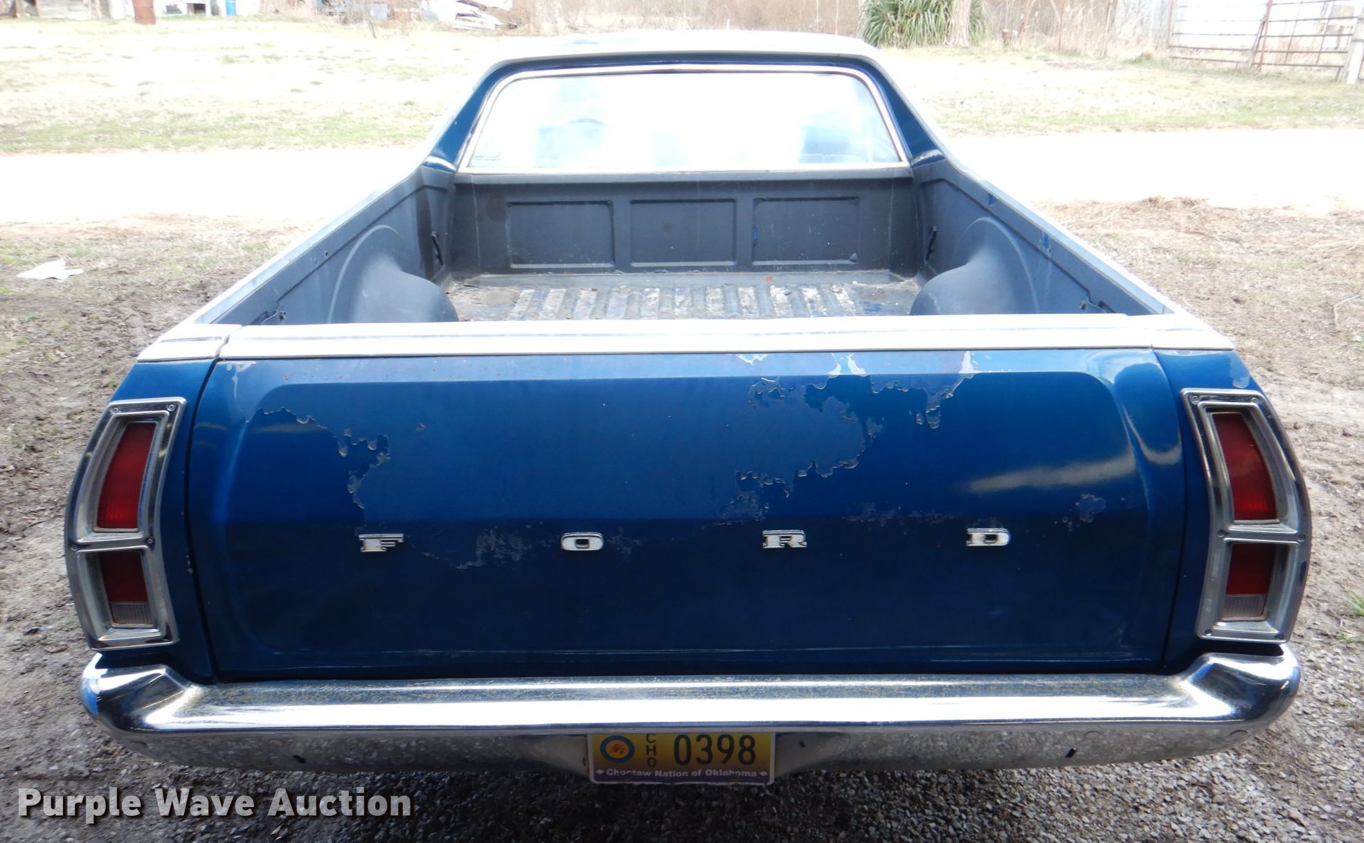 1977 Ford Ranchero in Wapanucka, OK Item HL9332 sold Purple Wave