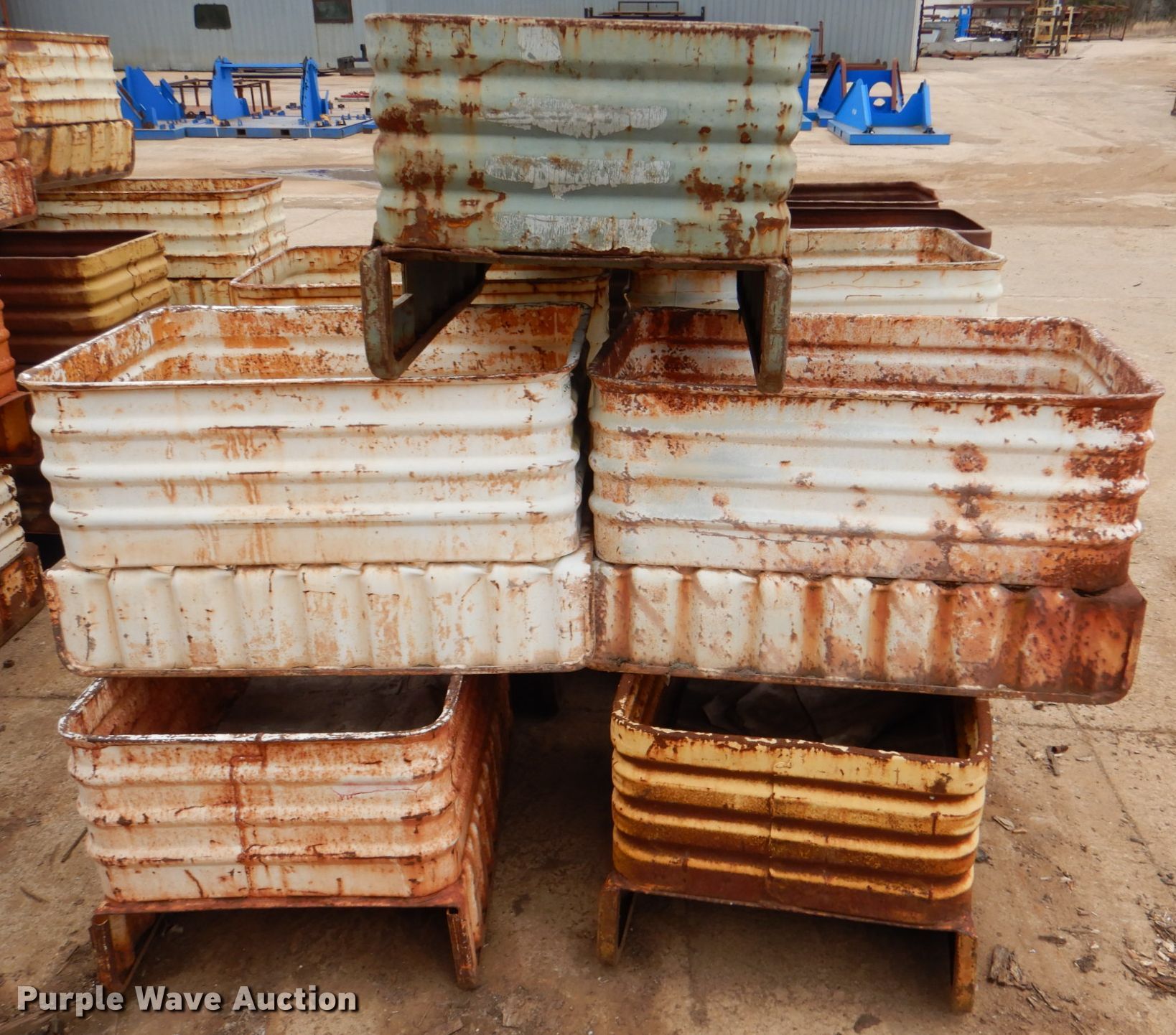 (20) steel containers in Atoka, OK Item HL9344 sold Purple Wave