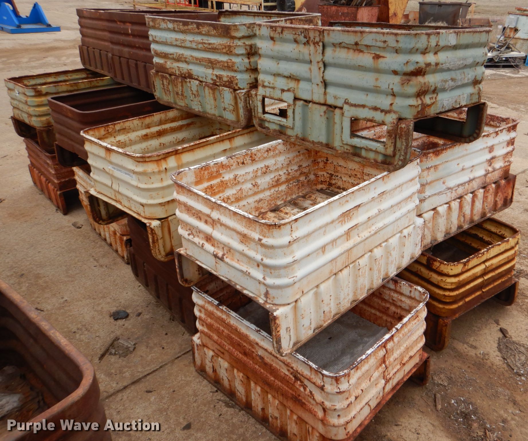 (20) steel containers in Atoka, OK Item HL9344 sold Purple Wave