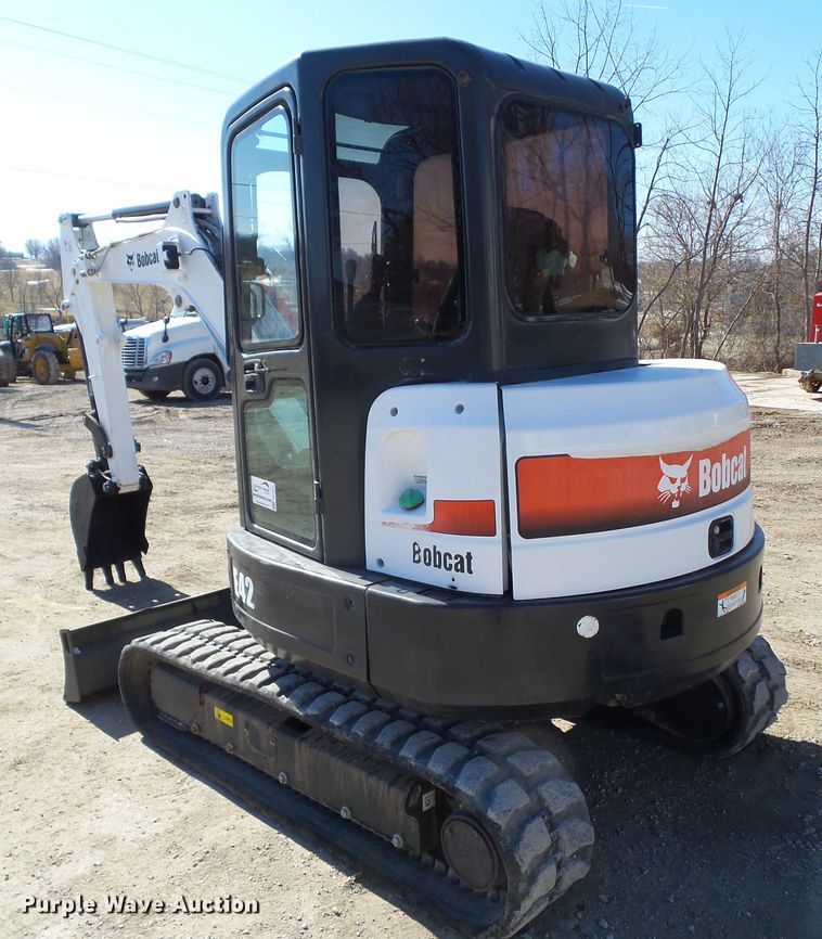 image for item DA7071 2011 Bobcat E42  mini excavator