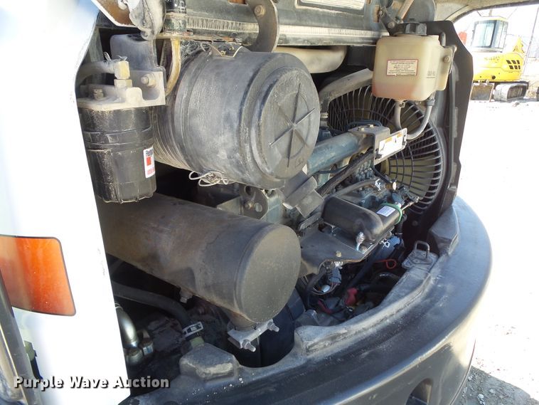 image for item DA7071 2011 Bobcat E42  mini excavator