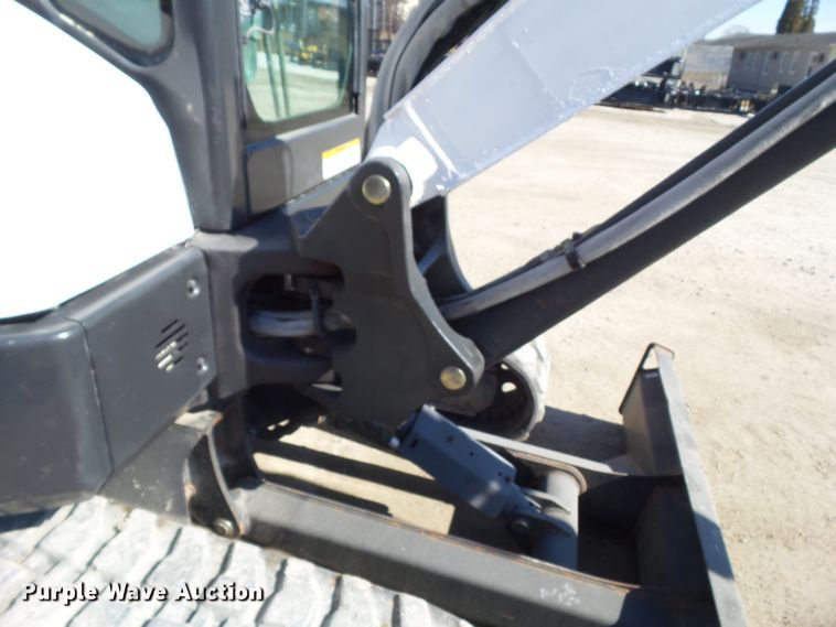 image for item DA7071 2011 Bobcat E42  mini excavator