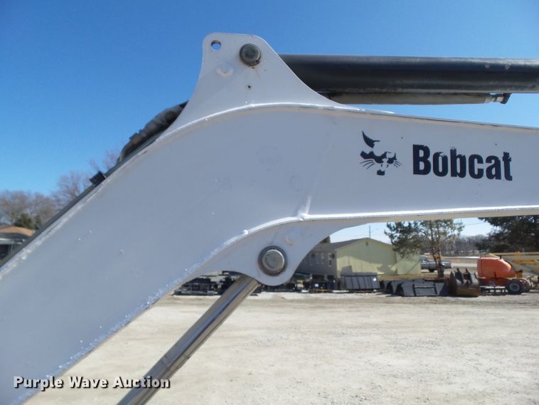 image for item DA7071 2011 Bobcat E42  mini excavator