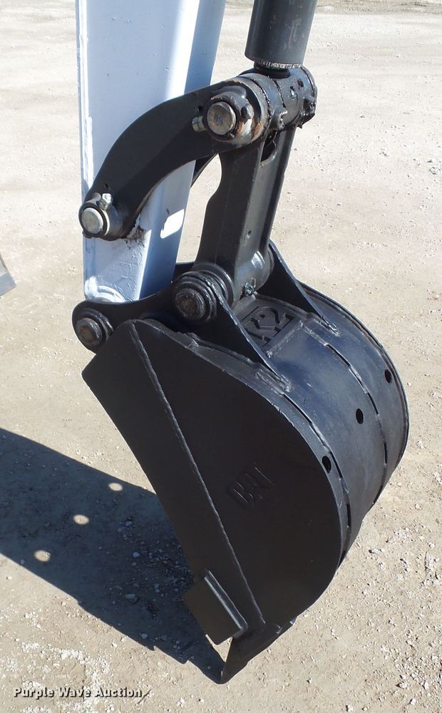 image for item DA7071 2011 Bobcat E42  mini excavator