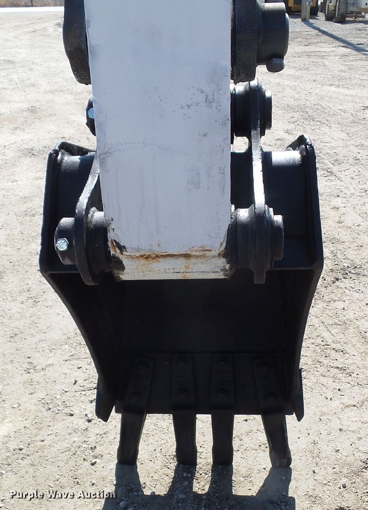 image for item DA7071 2011 Bobcat E42  mini excavator