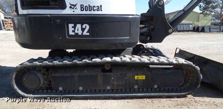 image for item DA7071 2011 Bobcat E42  mini excavator