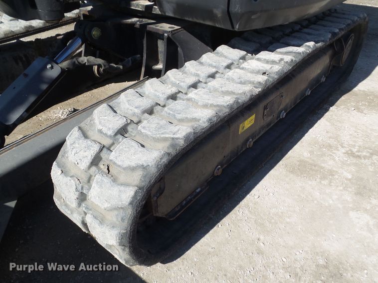 image for item DA7071 2011 Bobcat E42  mini excavator