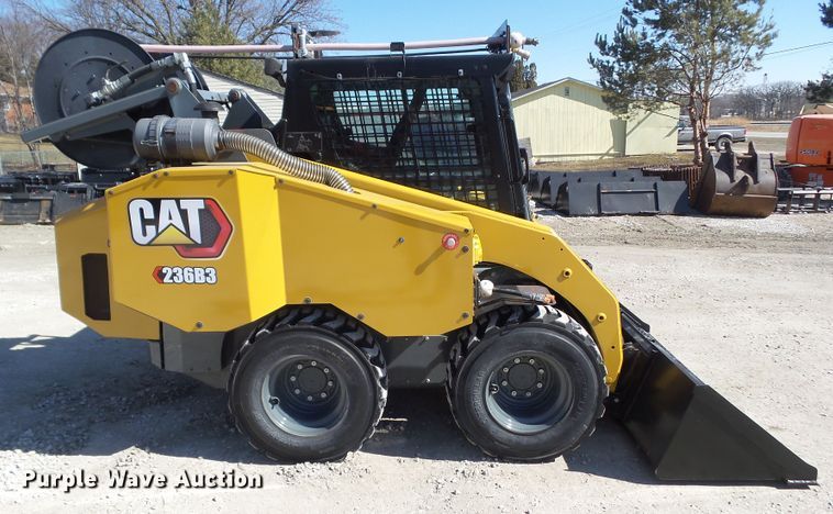 image for item DA7072 2012 Caterpillar 236B3  skid steer loader